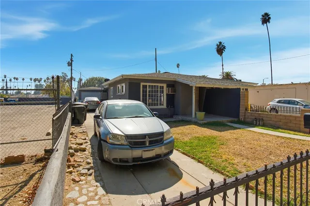 $488,999 | 481 West 20th Street, San Bernardino, CA 92405