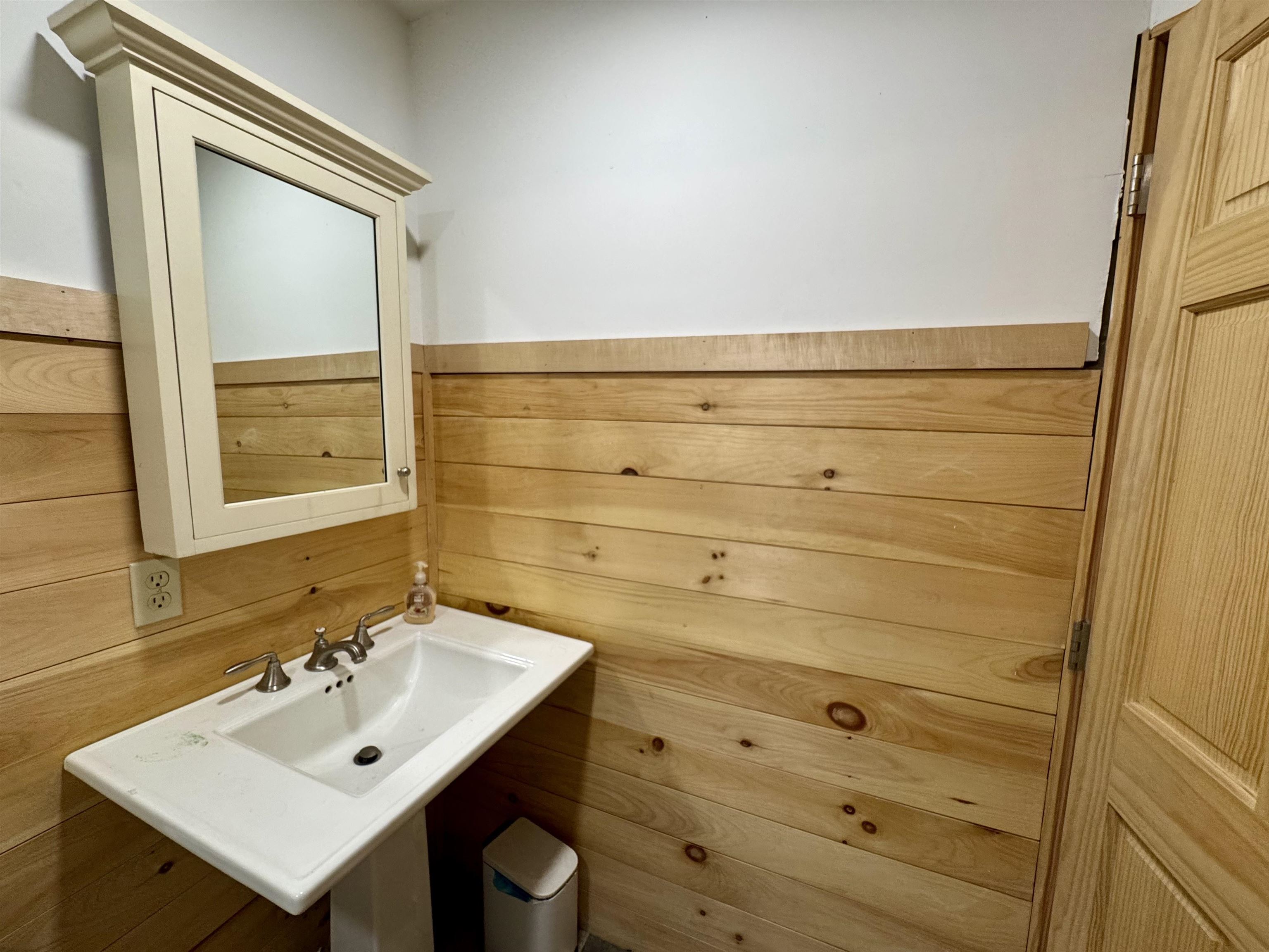 198 Brackett Road Fairlee, VT 05045 - Photo 39 of 53