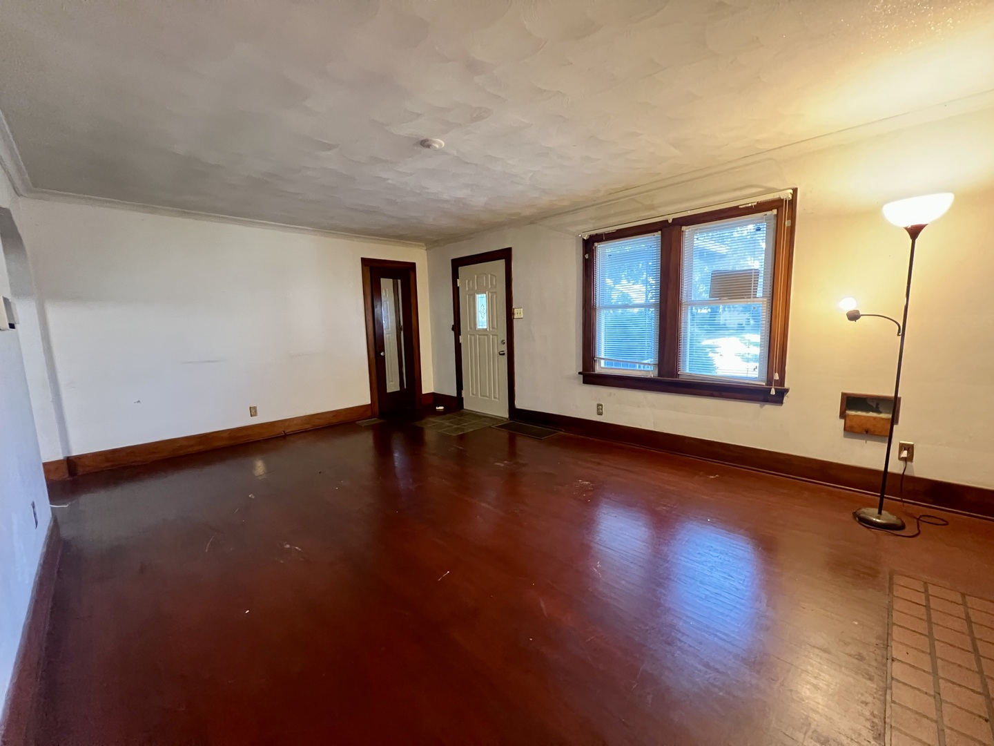 26 South Drive Decatur, IL 62526 - Photo 6 of 32 Gallery Image 6