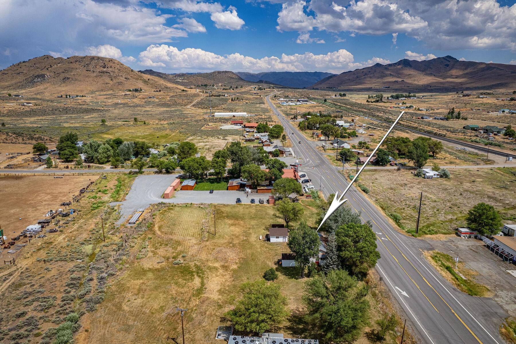 94101 Highway 70 Chilcoot, CA 96105 - Photo 4 of 20 a view of an ocean and a mountain
