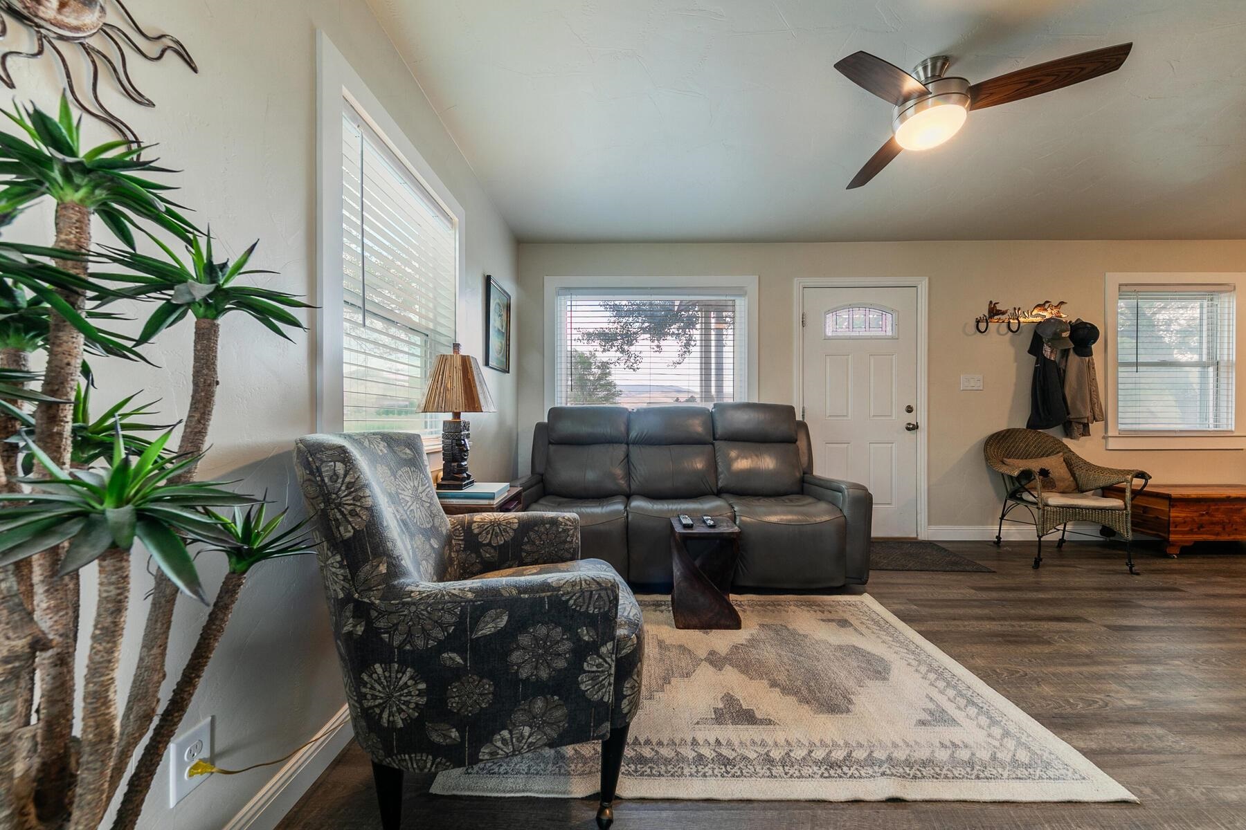 94101 Highway 70 Chilcoot, CA 96105 - Photo 10 of 20 a living room with furniture and a potted plant