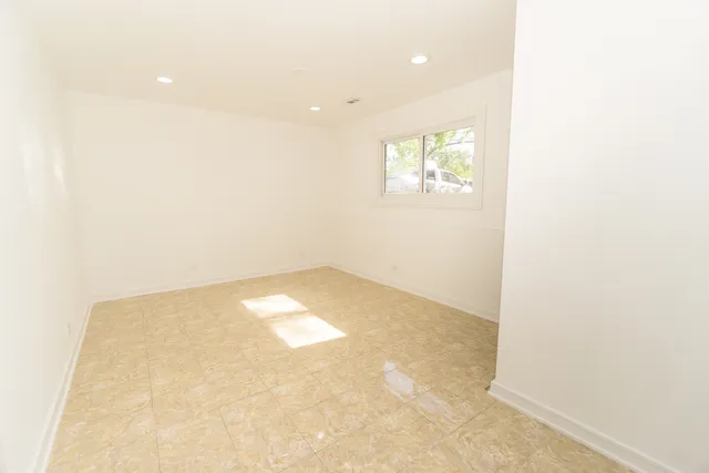 a view of empty room