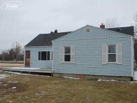 3344 North Belsay Road Flint, MI 48506 - Photo 6 of 28 20352583-5.JPG