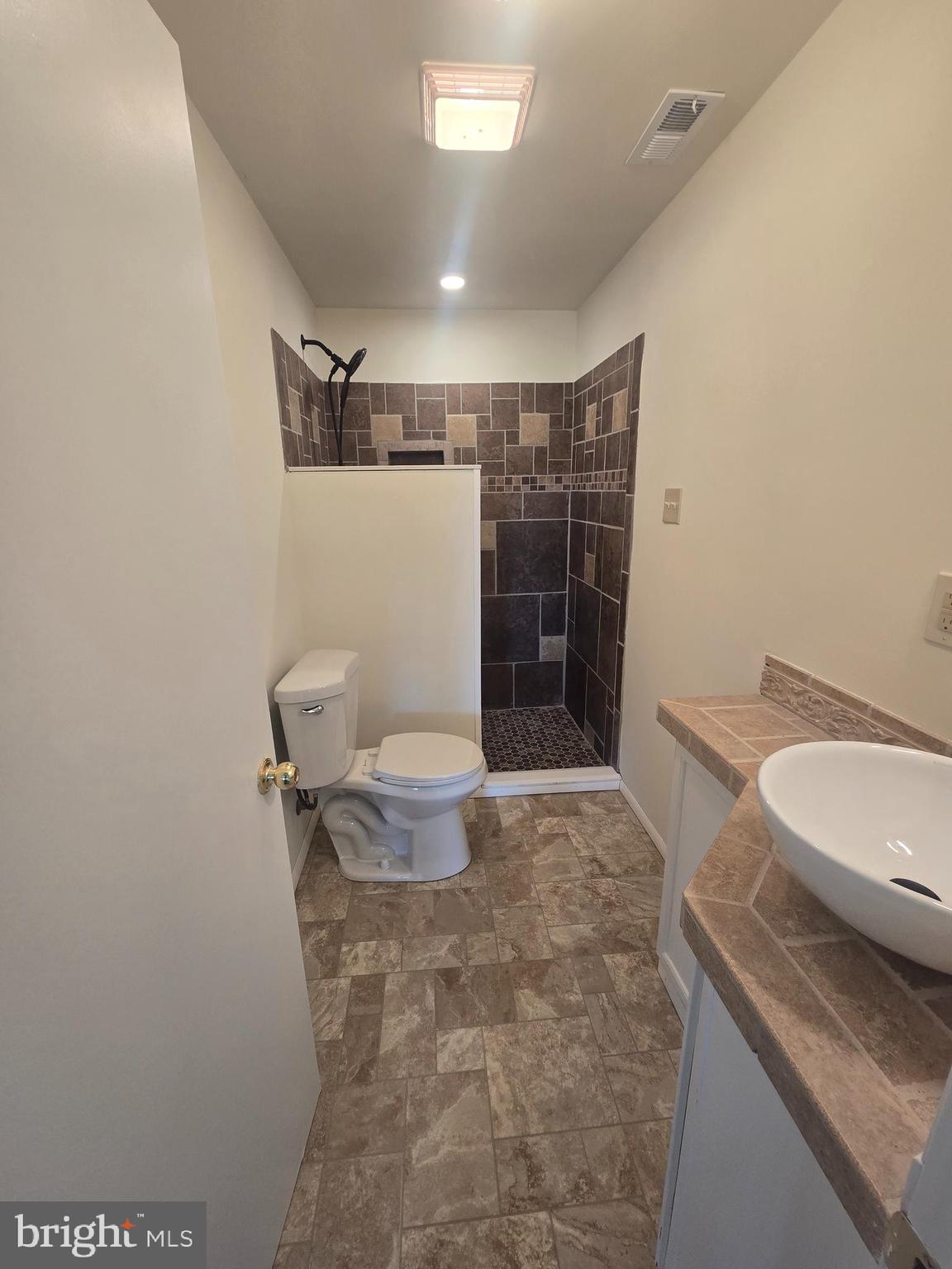 20408 Old York Road White Hall, MD 21161 - Photo 19 of 30 Bathroom