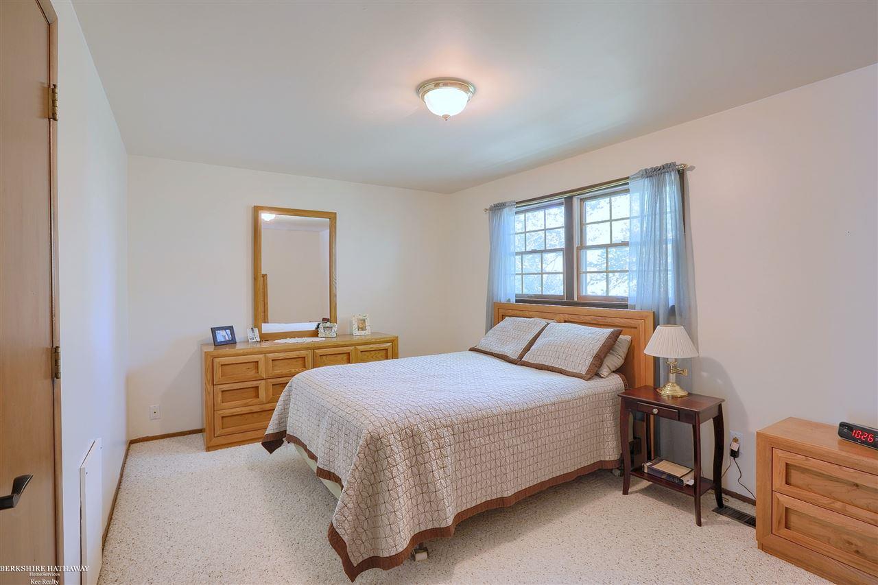 6221 Robin Hill Road Washington, MI 48094 - Photo 21 of 32 50019139-20.JPG