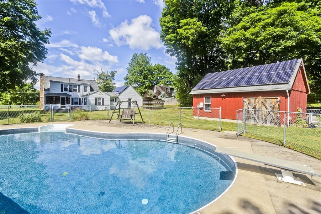 138 Vining Hill Road Southwick, MA 01077 - Photo 3 of 32
