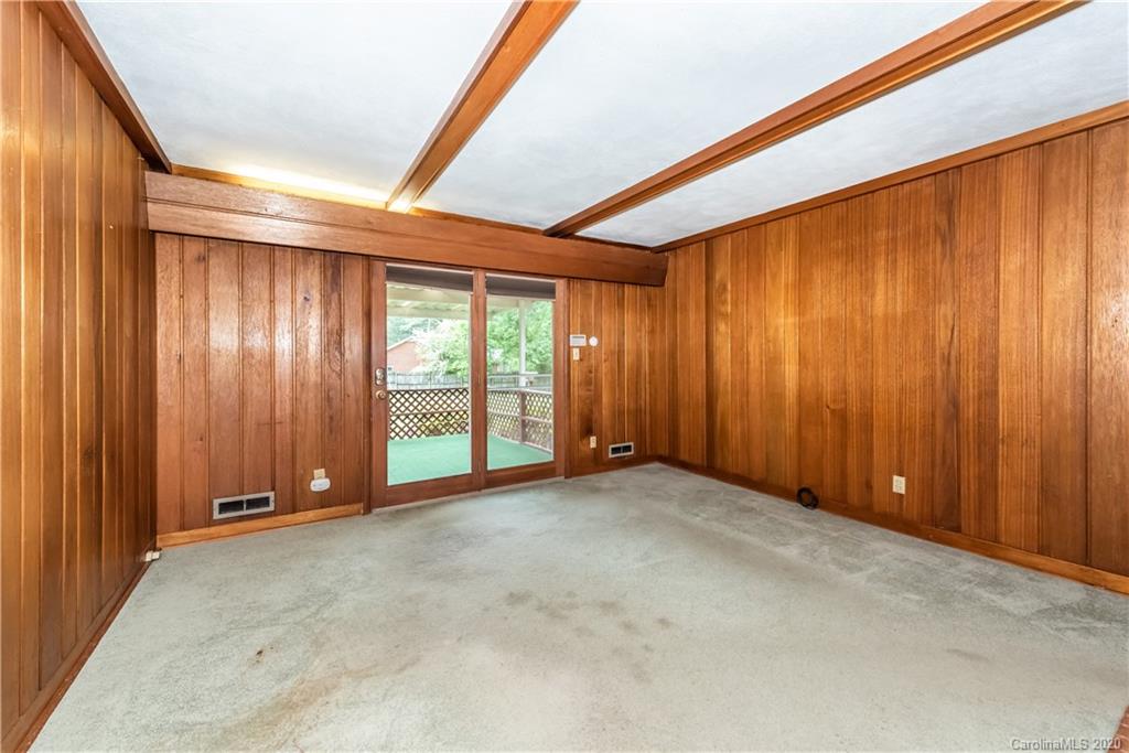 5320 Allen Road East Charlotte, NC 28269 - Photo 15 of 36 Gallery Image 15