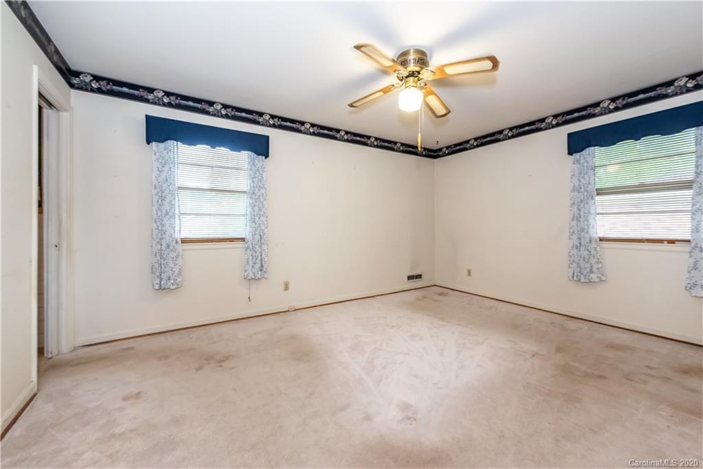5320 Allen Road East Charlotte, NC 28269 - Photo 23 of 36 Gallery Image 23