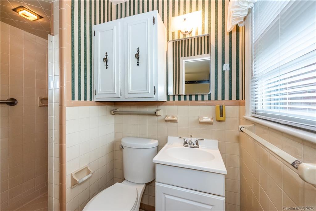 5320 Allen Road East Charlotte, NC 28269 - Photo 25 of 36 Gallery Image 25