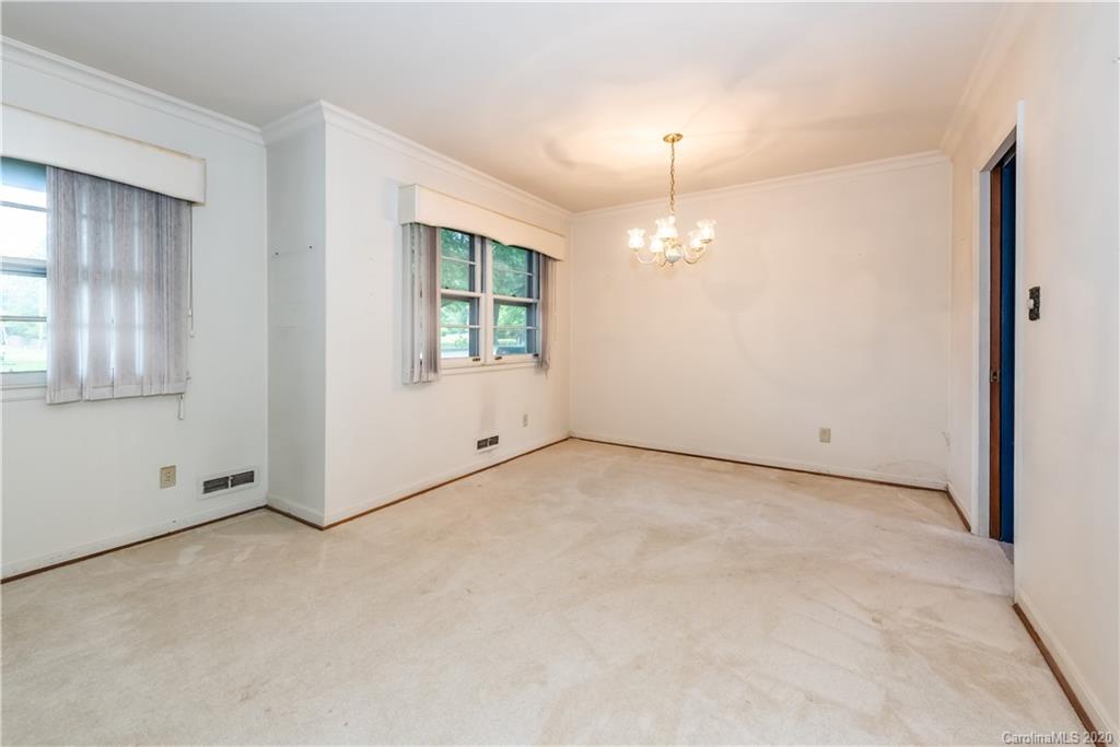 5320 Allen Road East Charlotte, NC 28269 - Photo 4 of 36 Gallery Image 4
