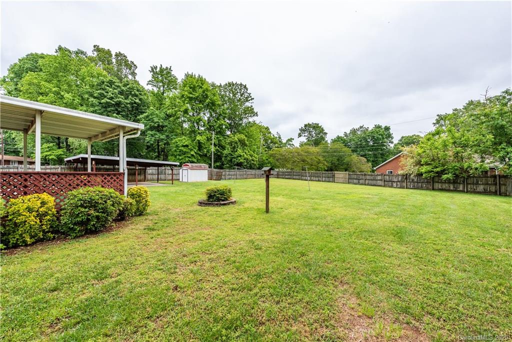 5320 Allen Road East Charlotte, NC 28269 - Photo 33 of 36 Gallery Image 33