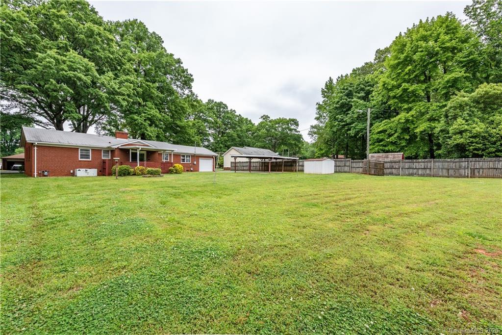 5320 Allen Road East Charlotte, NC 28269 - Photo 34 of 36 Gallery Image 34