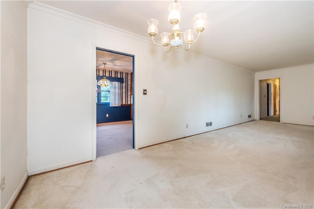 5320 Allen Road East Charlotte, NC 28269 - Photo 6 of 36 Gallery Image 6