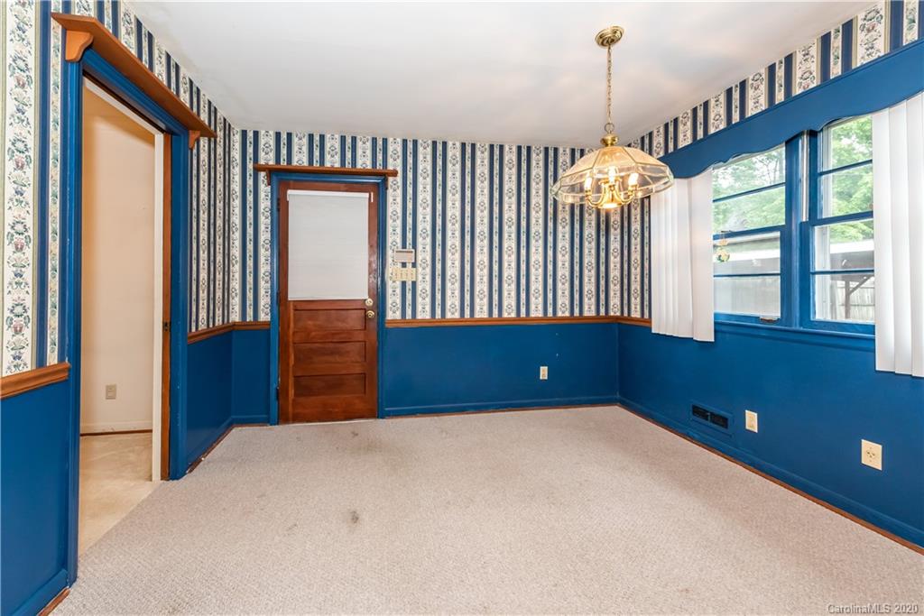 5320 Allen Road East Charlotte, NC 28269 - Photo 7 of 36 Gallery Image 7