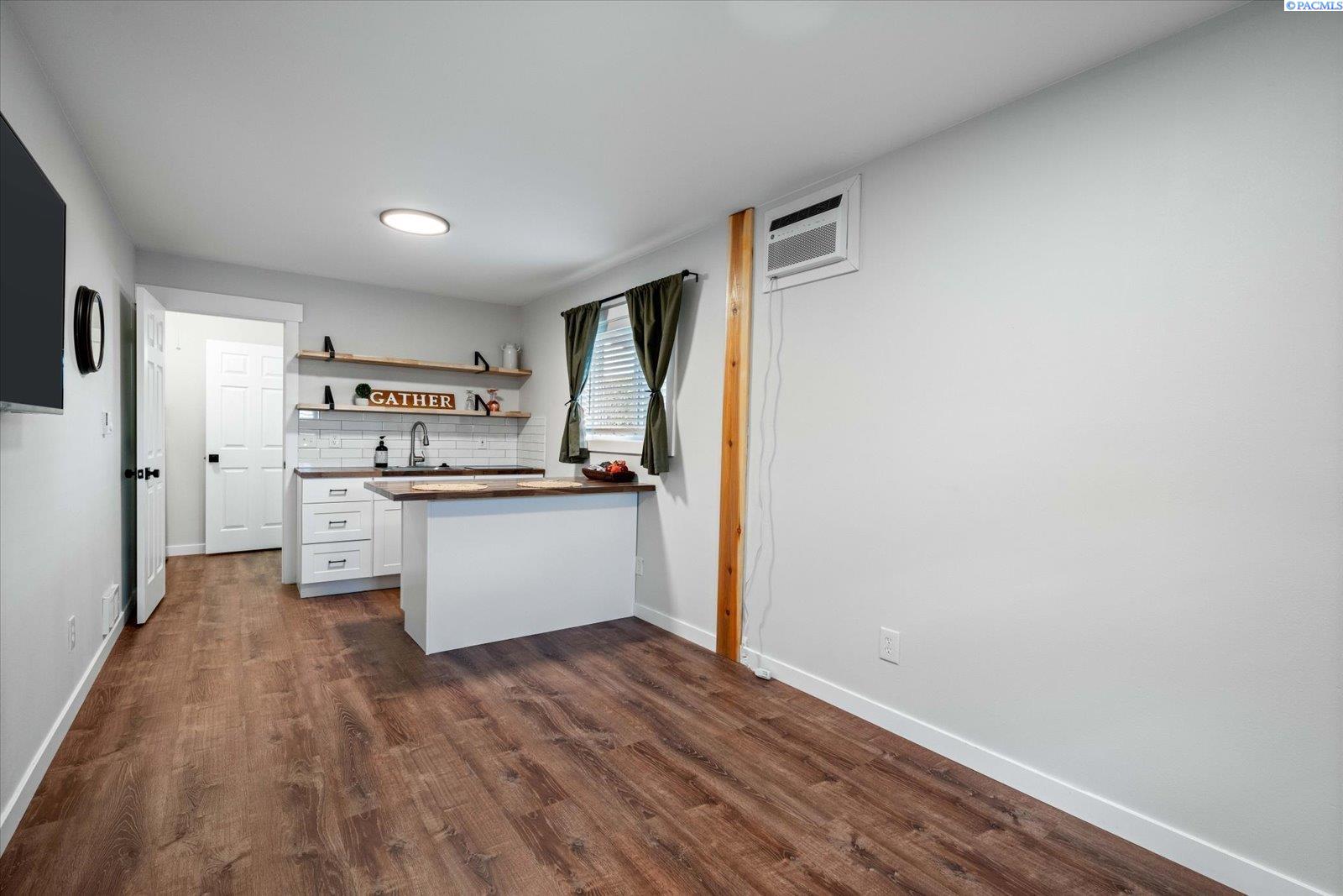 101504 East Clover Road Kennewick, WA 99338 - Photo 16 of 35 Gallery Image 16