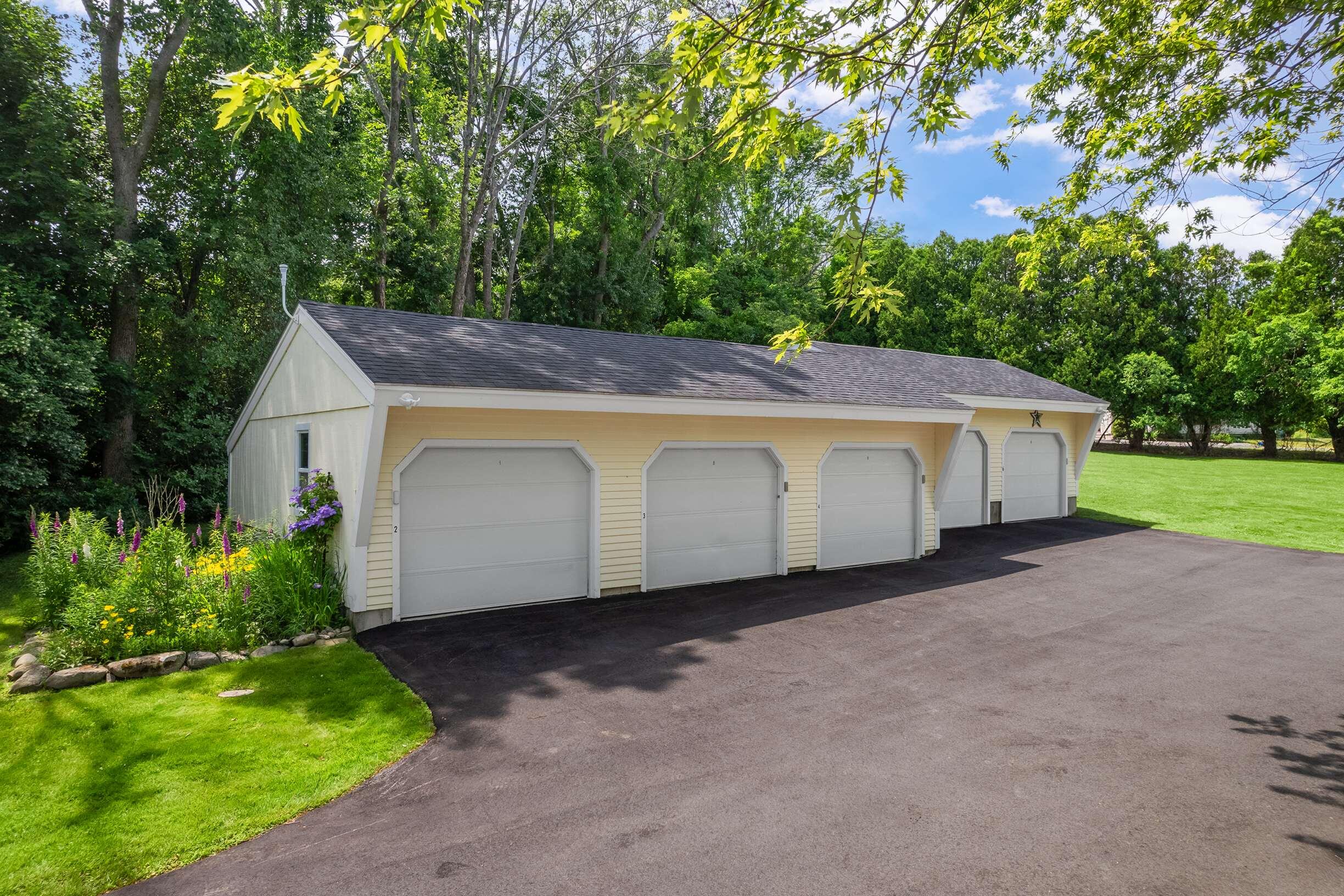 18 Woodside Meadow Road, Unit 4 York, ME 03909 - Photo 11 of 12 Garage