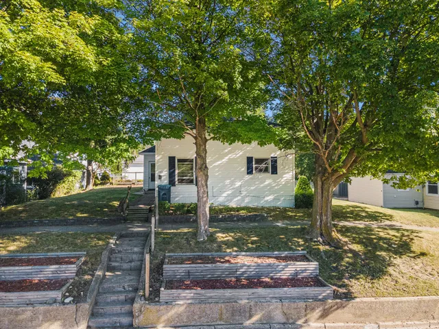 $159,000 | 703 East Dowland Street, Ludington, MI 49431