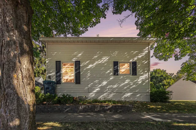$159,000 | 703 East Dowland Street, Ludington, MI 49431