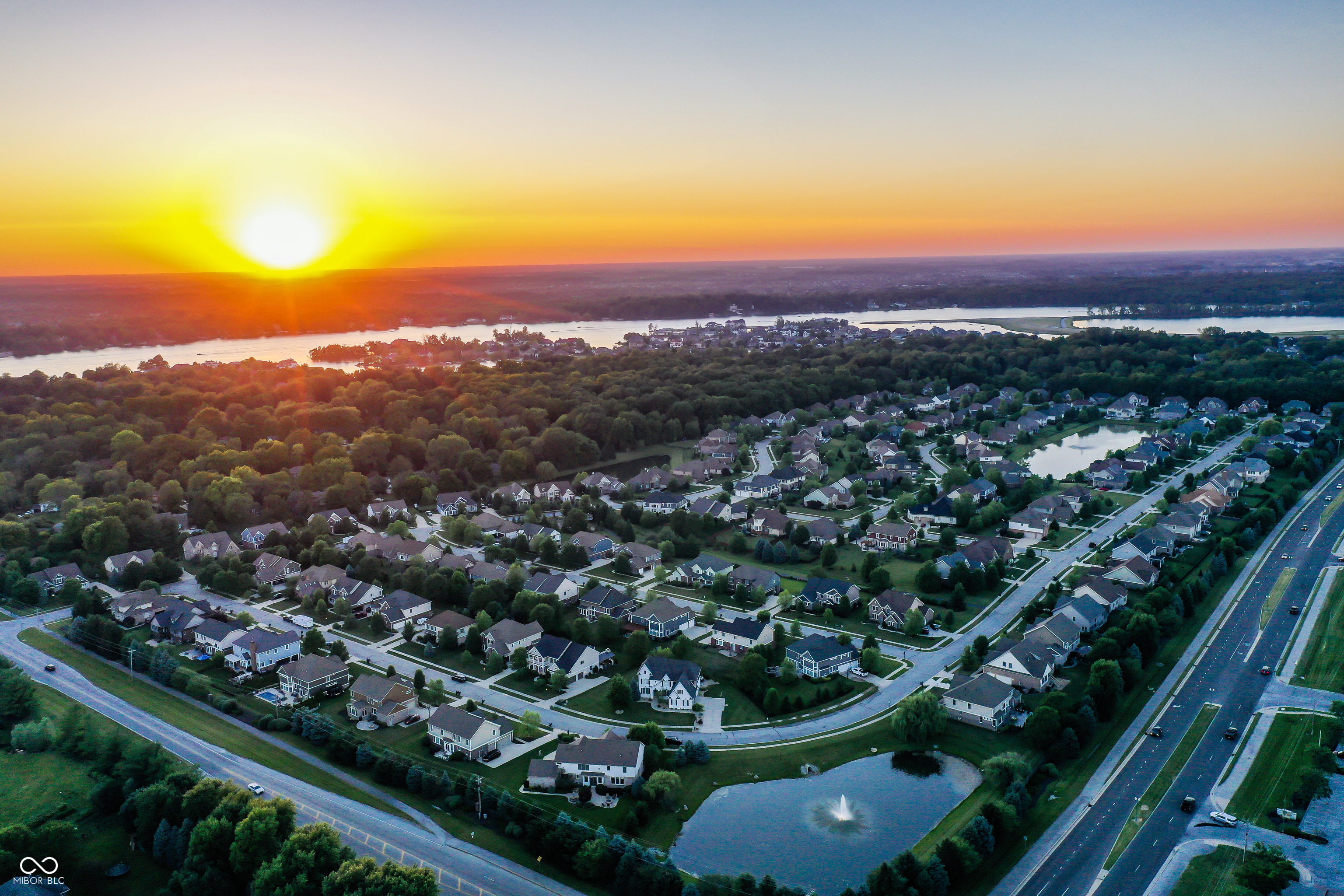 13658 Perched Owl Run Fishers, IN 46055 - Photo 2 of 63