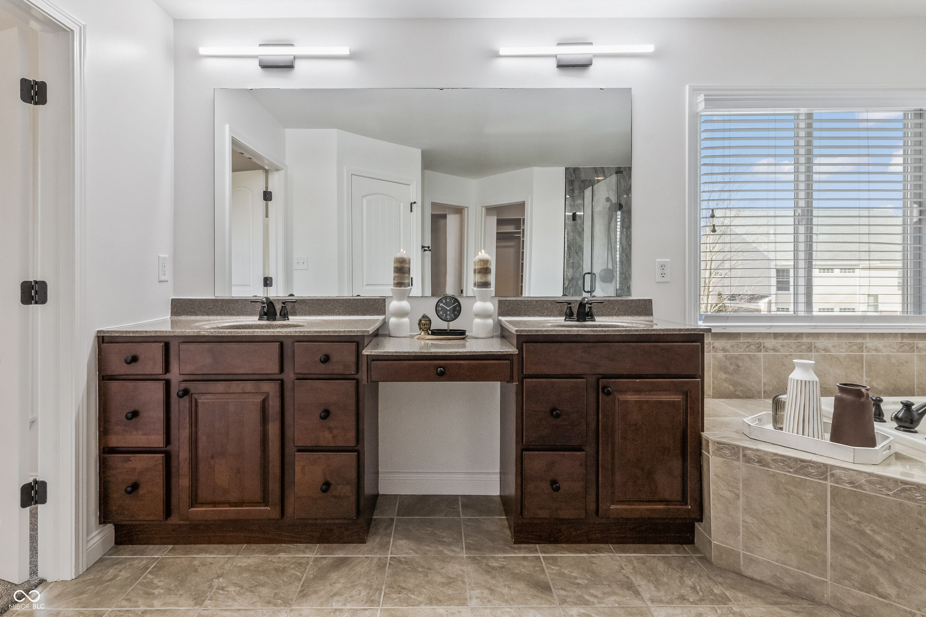 13658 Perched Owl Run Fishers, IN 46055 - Photo 28 of 63