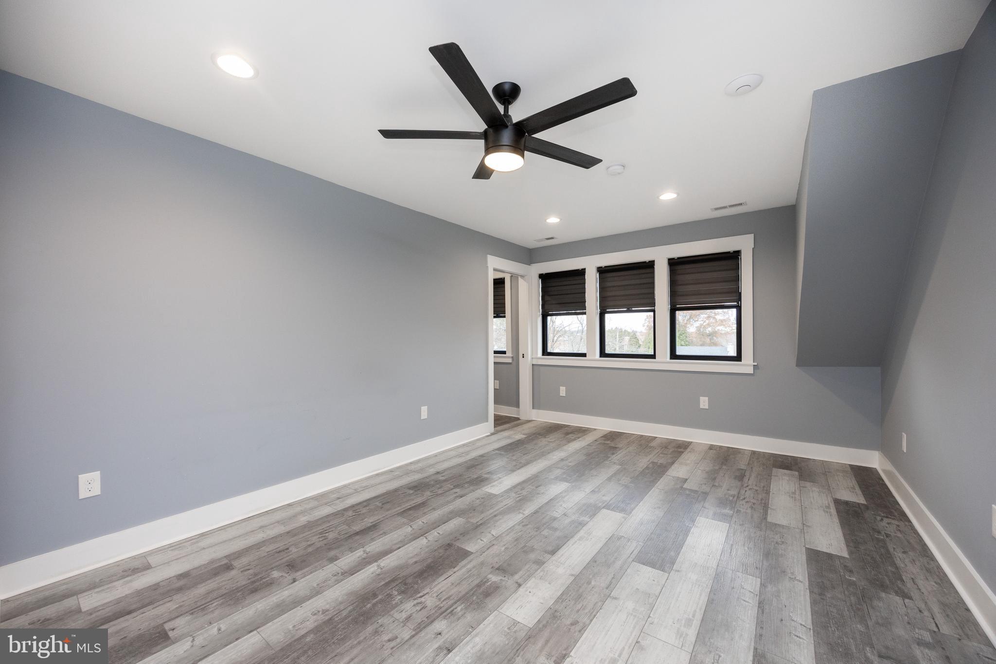 313 Chestnut Street Spring City, PA 19475 - Photo 32 of 38 a view of an empty room with a window