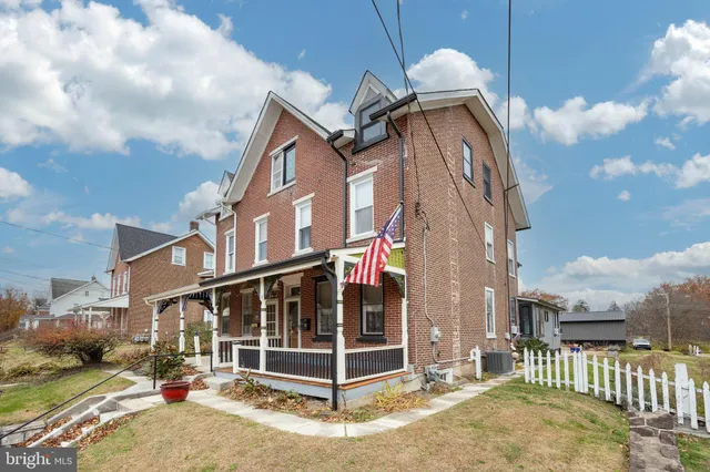 $3,000 | 313 Chestnut Street, Spring City, PA 19475