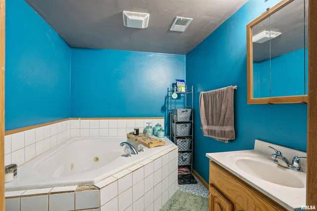 $189,000 | 68 Sunny Hill Drive, Orion, IL 61273