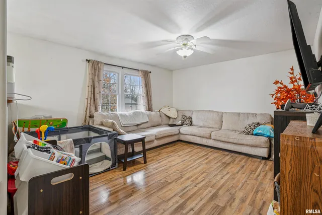 $189,000 | 68 Sunny Hill Drive, Orion, IL 61273