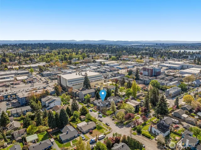 $599,999 | 911 North 98th Street, Unit B, Seattle, WA 98103