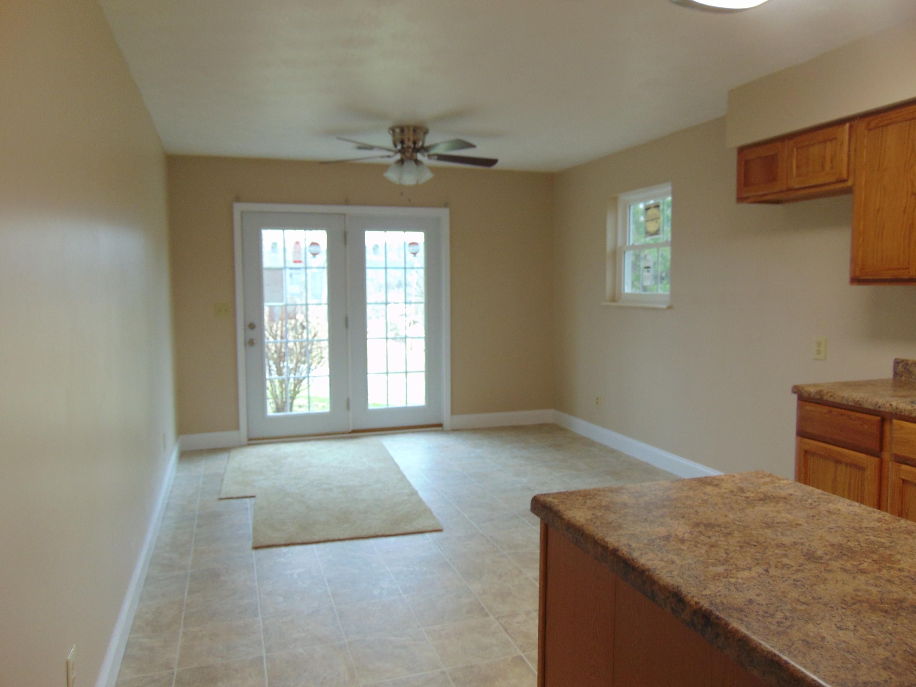 121 Chatsworth Street Harrogate, TN 37752 - Photo 6 of 16 003