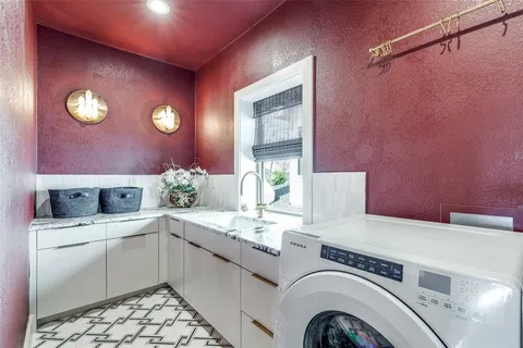 $1,699,000 | 9831 Lakemont Drive, Dallas, TX 75220