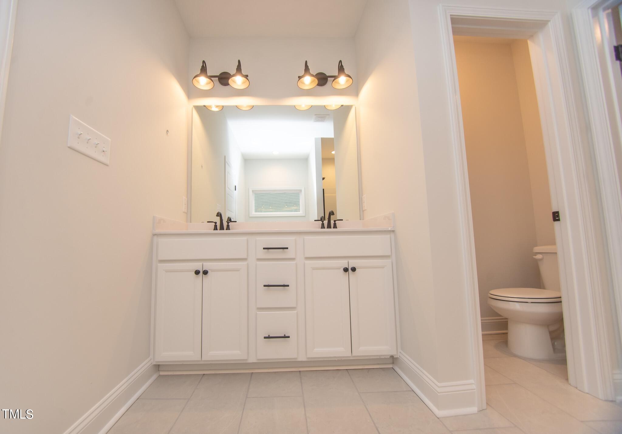 Fred Tew - Master Bath 2