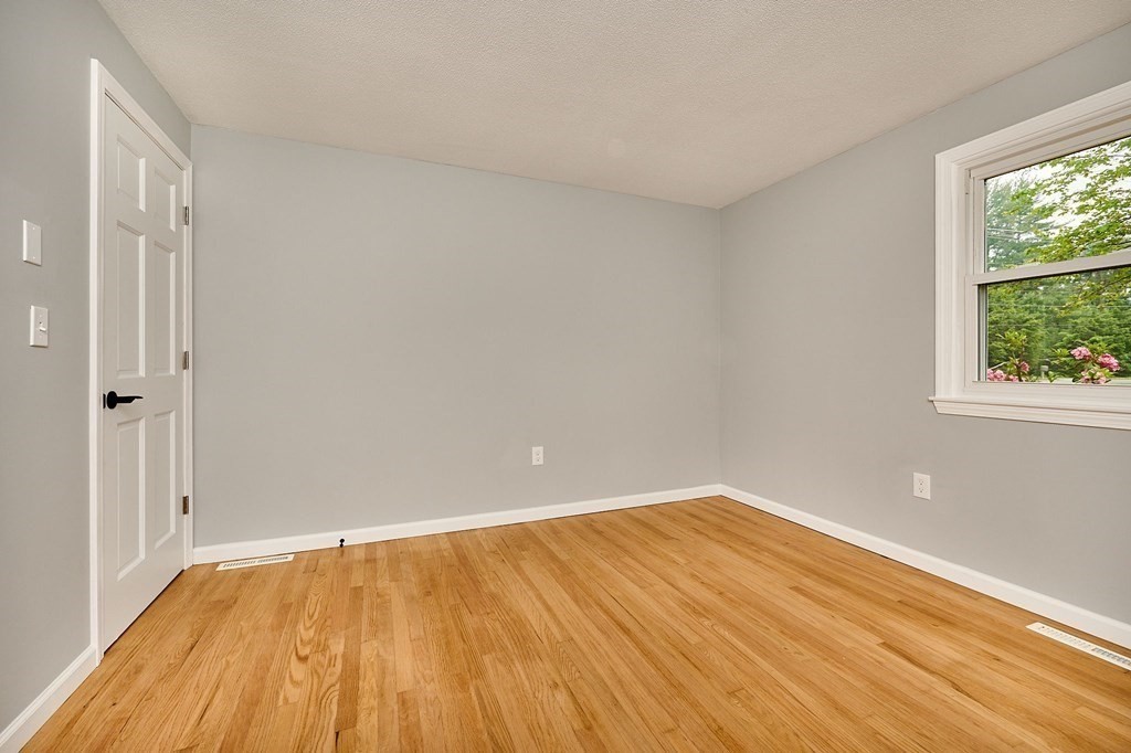 3 Old Farm Road Westfield, MA 01085 - Photo 13 of 28 Gallery Image 13