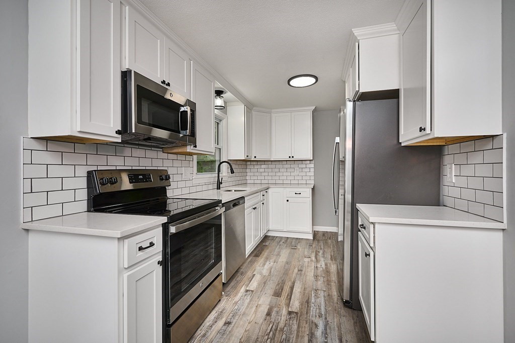 3 Old Farm Road Westfield, MA 01085 - Photo 3 of 28 Gallery Image 3