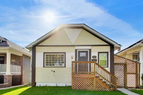 $370,000 | 2928 North Natchez Avenue, Chicago, IL 60634