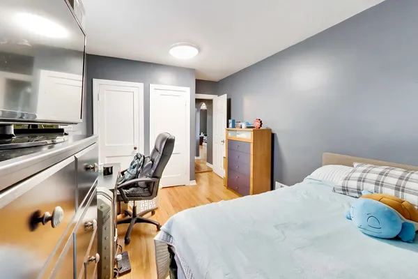 $360,000 | 2928 North Natchez Avenue, Chicago, IL 60634