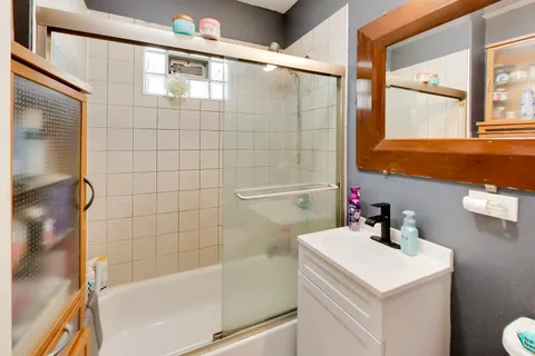 $370,000 | 2928 North Natchez Avenue, Chicago, IL 60634