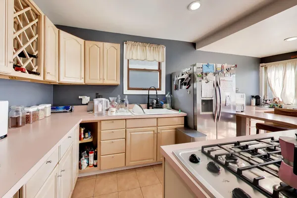 $360,000 | 2928 North Natchez Avenue, Chicago, IL 60634
