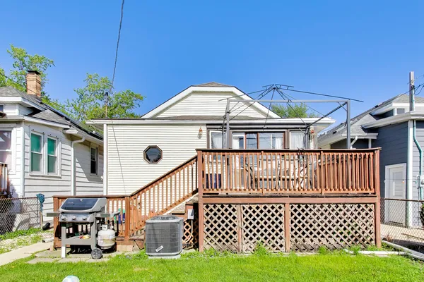 $360,000 | 2928 North Natchez Avenue, Chicago, IL 60634
