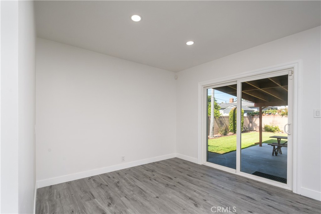 10308 Cole Road Whittier, CA 90603 - Photo 18 of 49 Living Room View 4