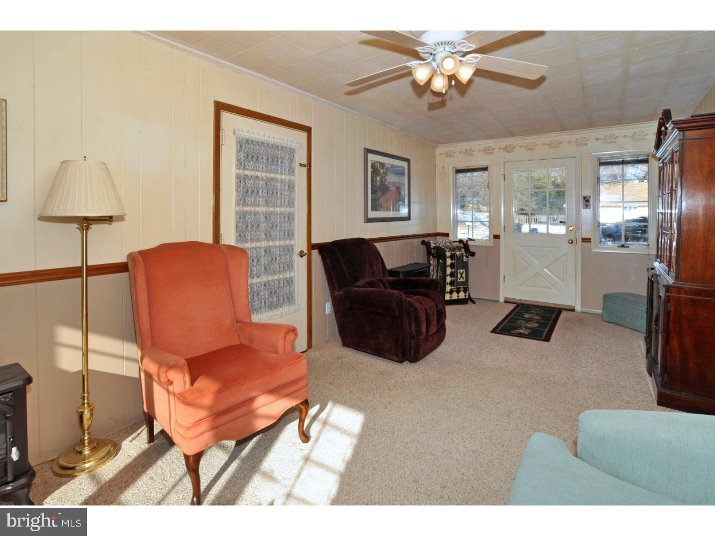 804 Clarendon Road Rydal, PA 19046 - Photo 14 of 25 Family Room