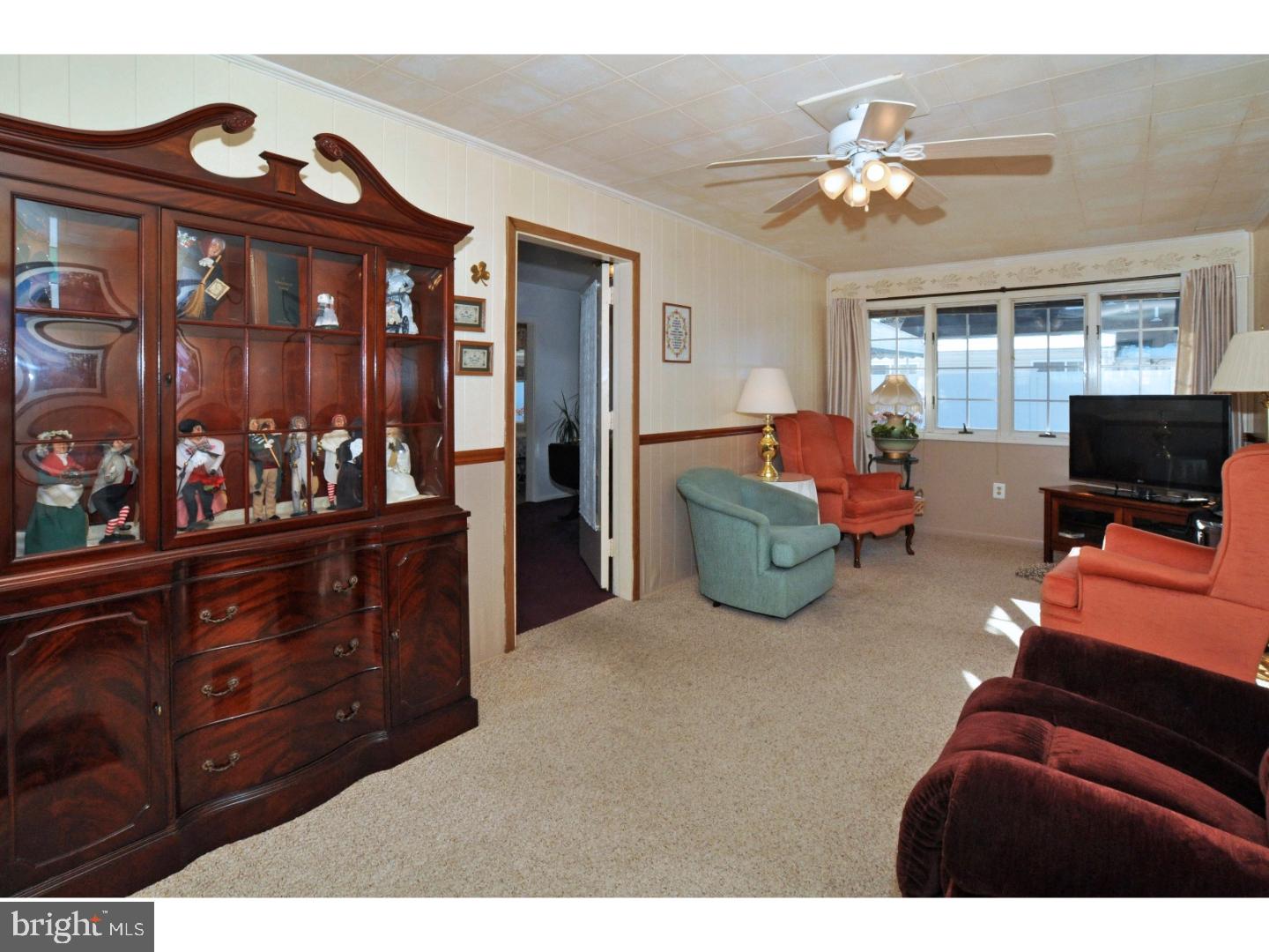 804 Clarendon Road Rydal, PA 19046 - Photo 15 of 25 Family Room