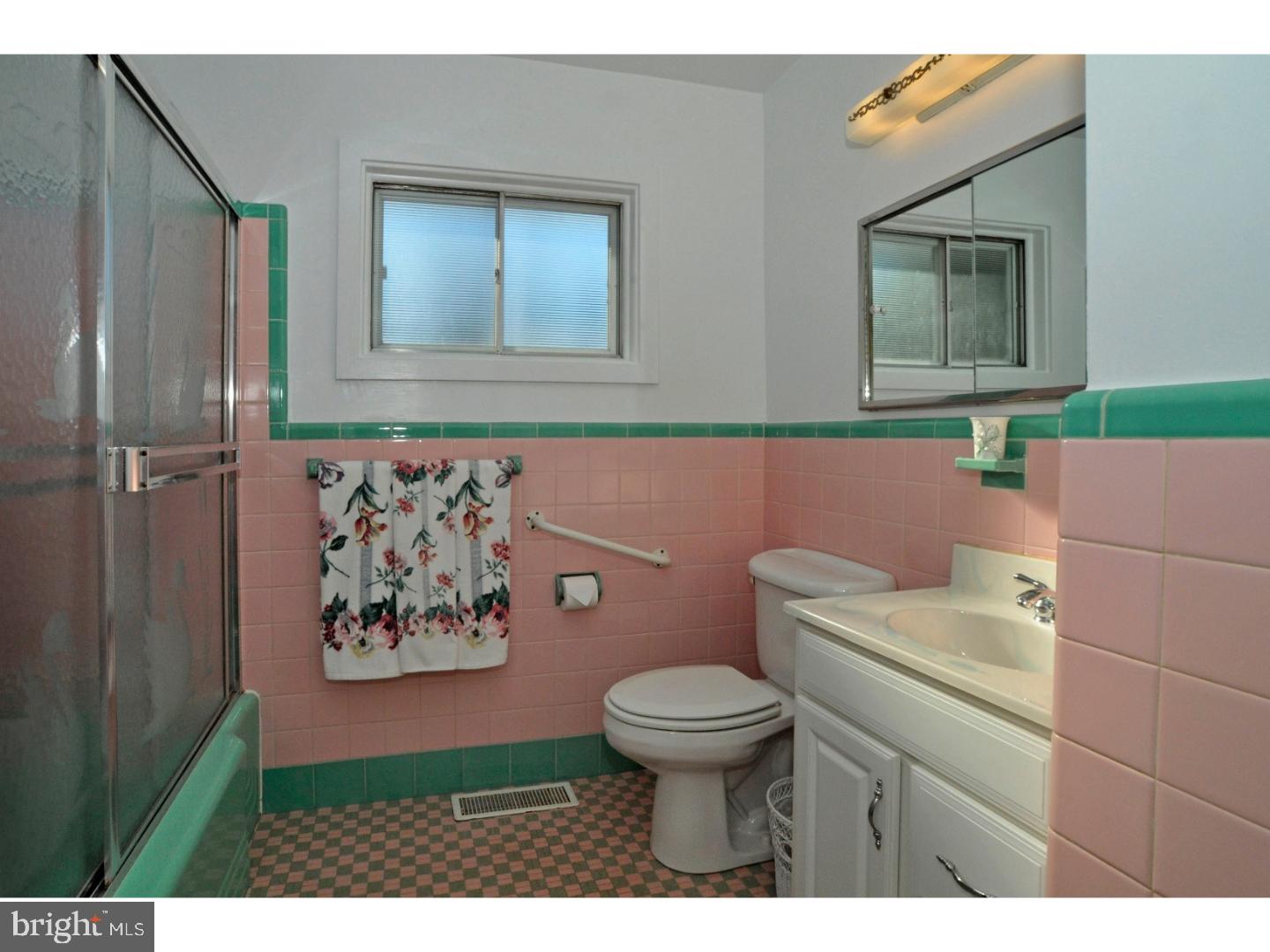 804 Clarendon Road Rydal, PA 19046 - Photo 21 of 25 Bathroom