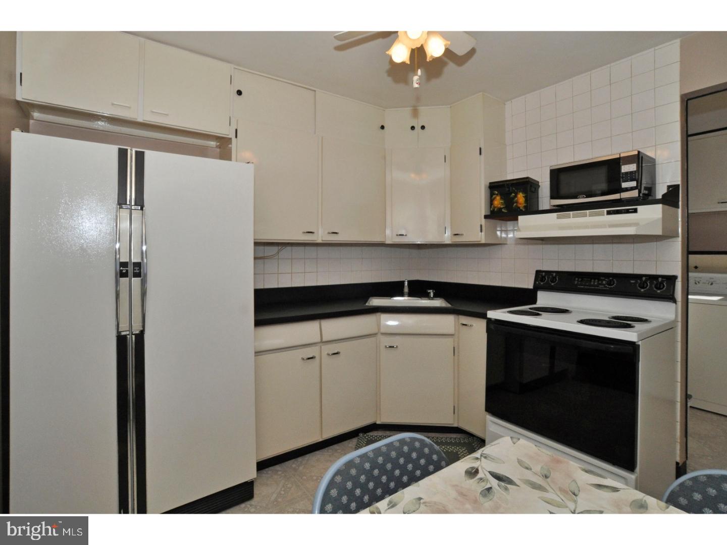 804 Clarendon Road Rydal, PA 19046 - Photo 10 of 25 Kitchen