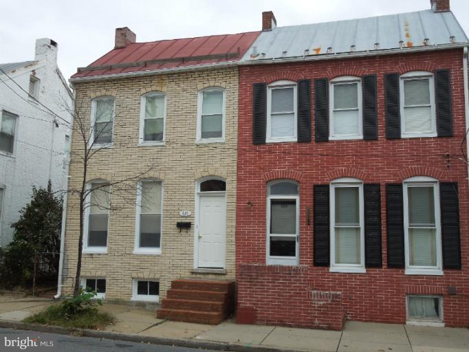 121 West 5th Street Frederick, MD 21701 - Photo 2 of 24 Front South Exposure