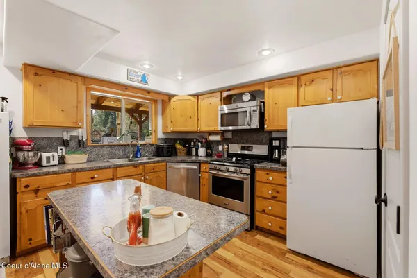 $445,000 | 264 Rigby Road, Bonners Ferry, ID 83805