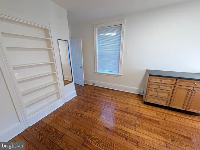 $2,000 | 105 West 3rd Avenue, Unit 2, Conshohocken, PA 19428