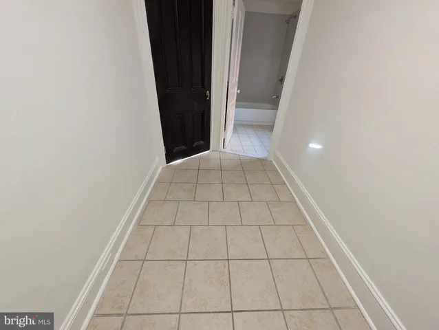 $2,000 | 105 West 3rd Avenue, Unit 2, Conshohocken, PA 19428