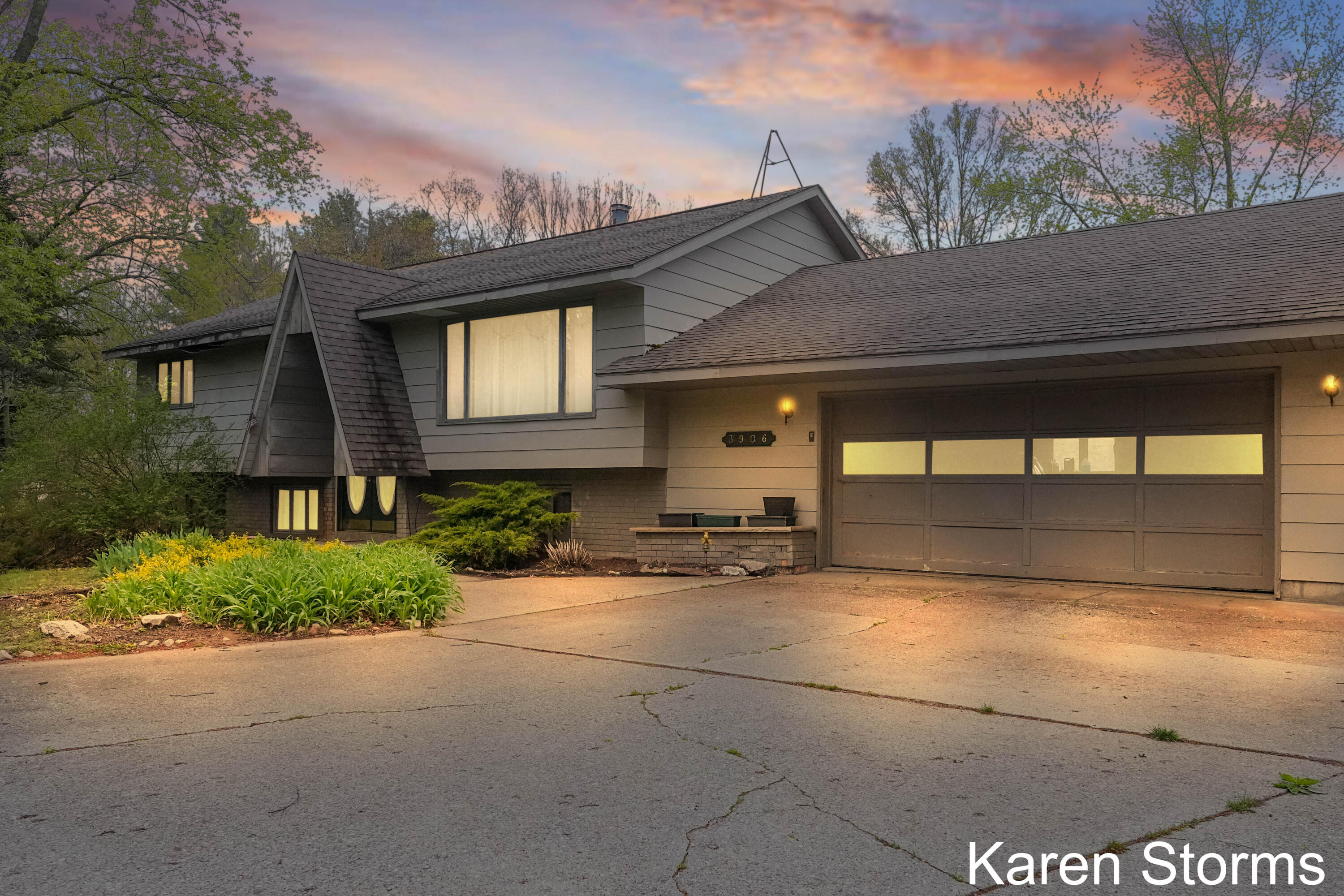 3906 East Sternberg Road Fruitport, MI 49415 - Photo 1 of 34 DSC06266 dd
