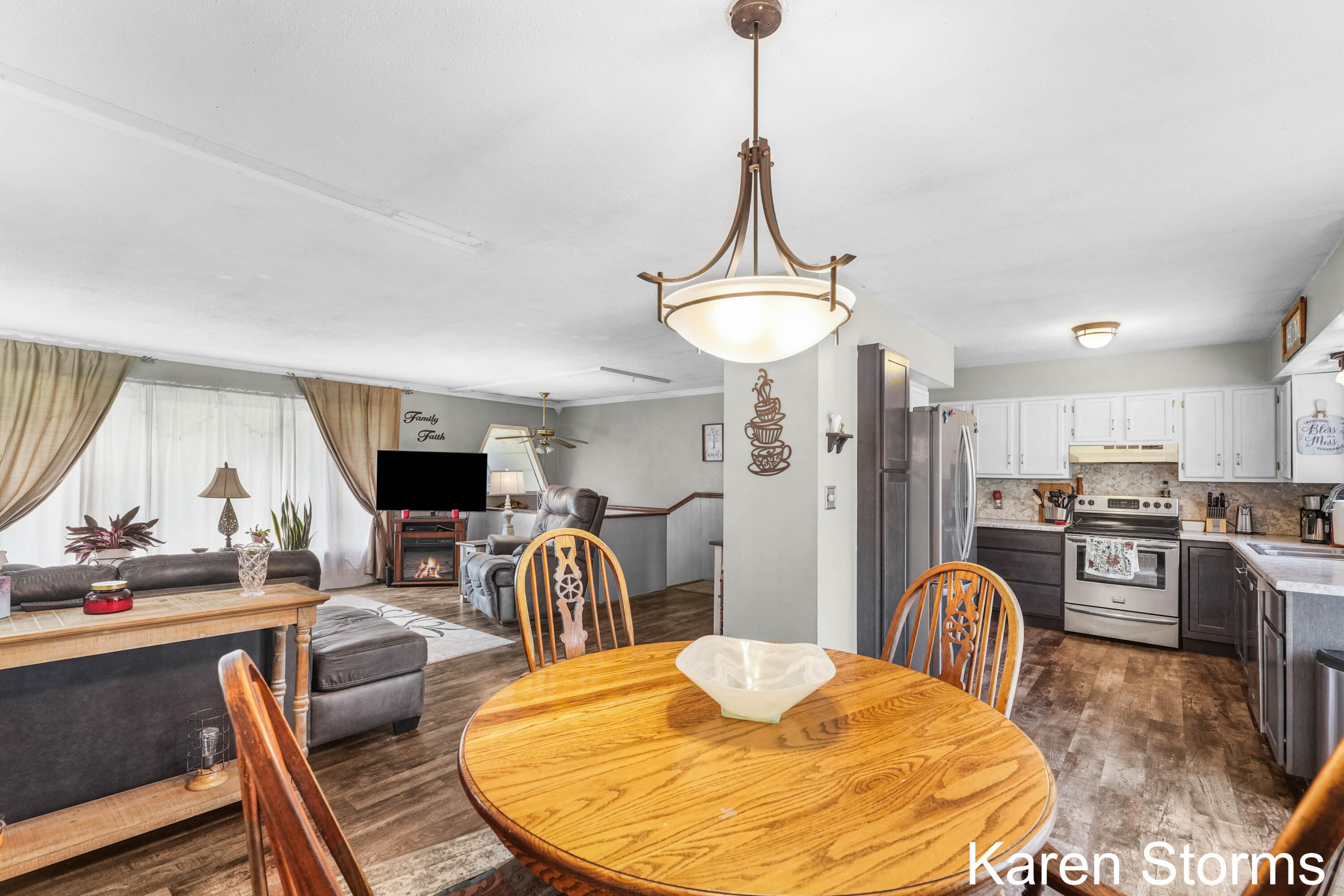 3906 East Sternberg Road Fruitport, MI 49415 - Photo 10 of 34 DSC06388